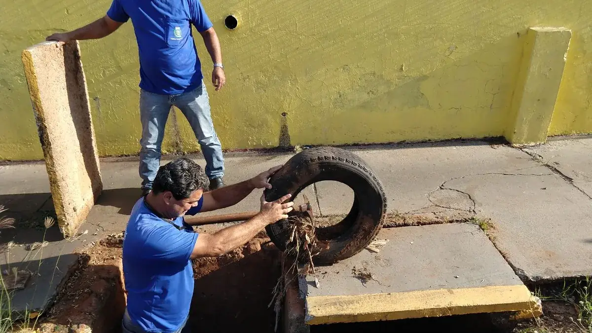 Limpeza de boca de lobo: manutenção preventiva da drenagem