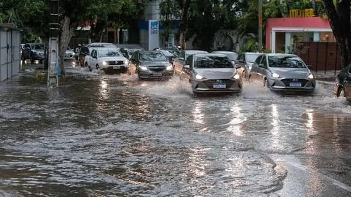 Alagamento na rua: causas e soluções de drenagem urbana